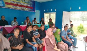 Babinsa Serda Suwarno Lakukan Pengamanan Terhadap Proses Jalannya Pemilihan PAW Kades Pangkalan