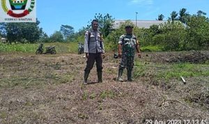 Antisipasi Karhutla, Babinsa Koramil 03/Sedanau Himbau Masyarakat Tidak Buka Lahan Dengan Cara Dikabar