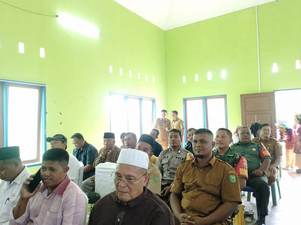 Babinsa Koramil 03/Sedanau Hadiri Pisah Sambut Camat Bunguran Batubi