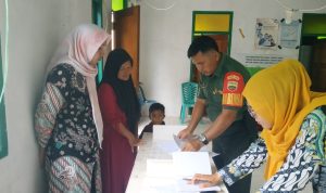 Babinsa Sertu Harahap Lakukan Pendampingan Posyandu Balita Desa Baru Berian
