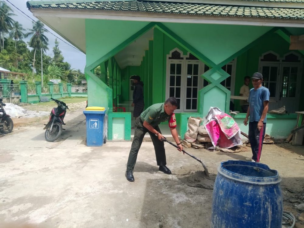 Akrab Bersama Masyarakat, Babinsa Serda Suwarno Kembali Jalin Komsos Dengan Warga Binaan Akrab Bersama Masyarakat, Babinsa Serda Suwarno Kembali Jalin Komsos Dengan Warga Binaan