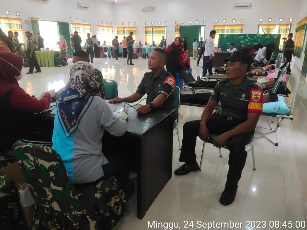 Sambut HUT TNI Ke-78, Personil Koramil 03/Sedanau Ikuti Aksi Donor Darah Kodim 0318/Natuna