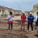 Tinjau 100 Unit Pembangunan Rumah Bantuan Korban Longsor Serasan, Bupati : Pengerjaan Hampir Rampung Tinjau 100 Unit Pembangunan Rumah Bantuan Korban Longsor Serasan, Bupati : Pengerjaan Hampir Rampung