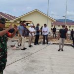 Plh. Danramil 06/Serasan Dampingi Bupati, Tinjau Pembangunan 100 Unit Rumah Bantuan Longsor Plh. Danramil 06/Serasan Dampingi Bupati, Tinjau Pembangunan 100 Unit Rumah Bantuan Longsor