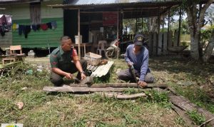 Dekat Dengan Rakyat, Babinsa Koptu Pamuji Kembali Jalin Komsos Dekat Dengan Rakyat, Babinsa Koptu Pamuji Kembali Jalin Komsos