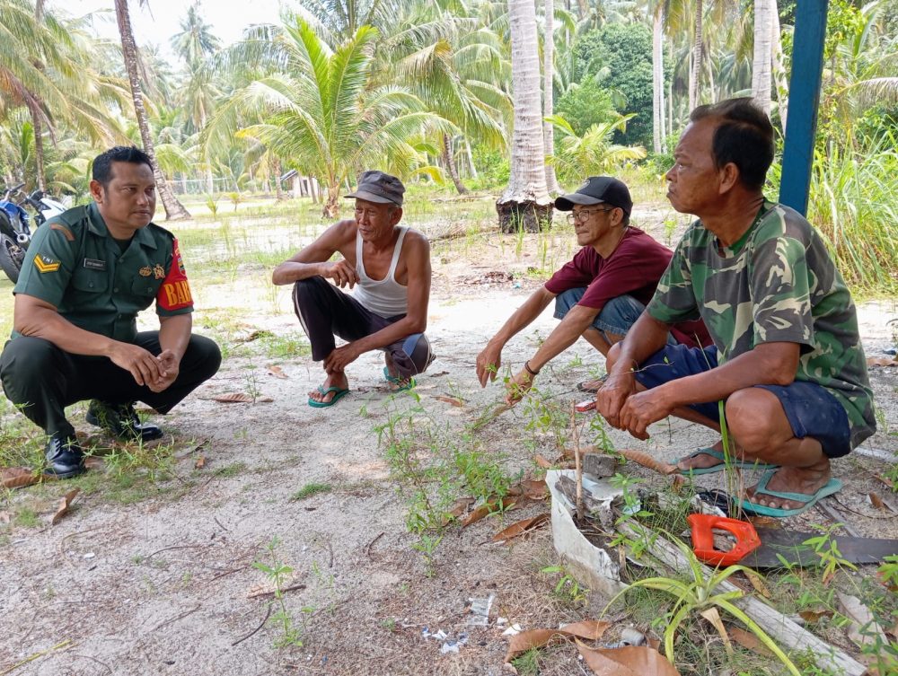 Jalin Keakraban, Babinsa Sertu Robby Kembali Komsos Dengan Warga Binaan