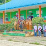 Tanamkan Jiwa Disiplin Bagi Pelajar, Babinsa Serda Iwan Jadi Pembina Upacara di SMAN Pulau Tiga