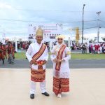 Kenakan Baju Adat Provinsi Lampung, Danlanud RHF Didampingi Ketua PIA Ardhya Garini Cab.13/D.I Lanud RHF Ikuti Upacara Sumpah Pemuda Ke 95 Tahun 2023