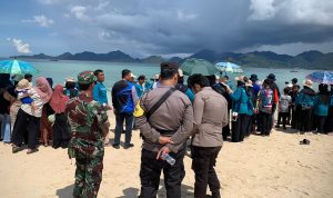 Babinsa Koptu Dhanu Lakukan Pengamanan Kegiatan Festival Wisata Jelajah Pulau Setanau