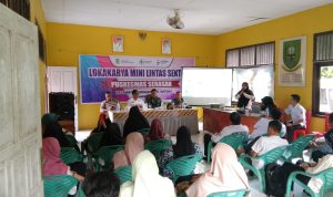 Plh. Danramil 06/Serasan Hadiri Rapat Lokakarya Minimal Lintas Sektor Kesehatan Kecamatan Serasan
