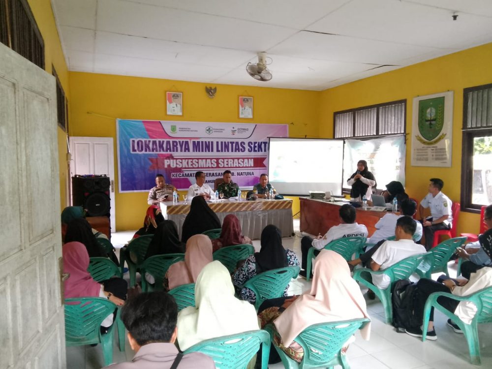 Plh. Danramil 06/Serasan Hadiri Rapat Lokakarya Minimal Lintas Sektor Kesehatan Kecamatan Serasan