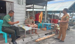 Babinsa Serka Saroji Himbau Nelayan Waspada Cuaca Ekstrim