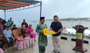 Babinsa Koramil 06/Serasan Dampingi Penyerahan Bantuan Puskel Untuk Kecamatan Subi Babinsa Koramil 06/Serasan Dampingi Penyerahan Bantuan Puskel Untuk Kecamatan Subi