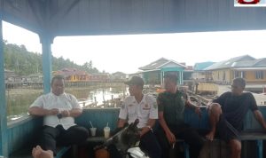 Babinsa Serda Dadang Kembali Jalin Komsos Dengan Warga Binaan Desa Serantas Babinsa Serda Dadang Kembali Jalin Komsos Dengan Warga Binaan Desa Serantas