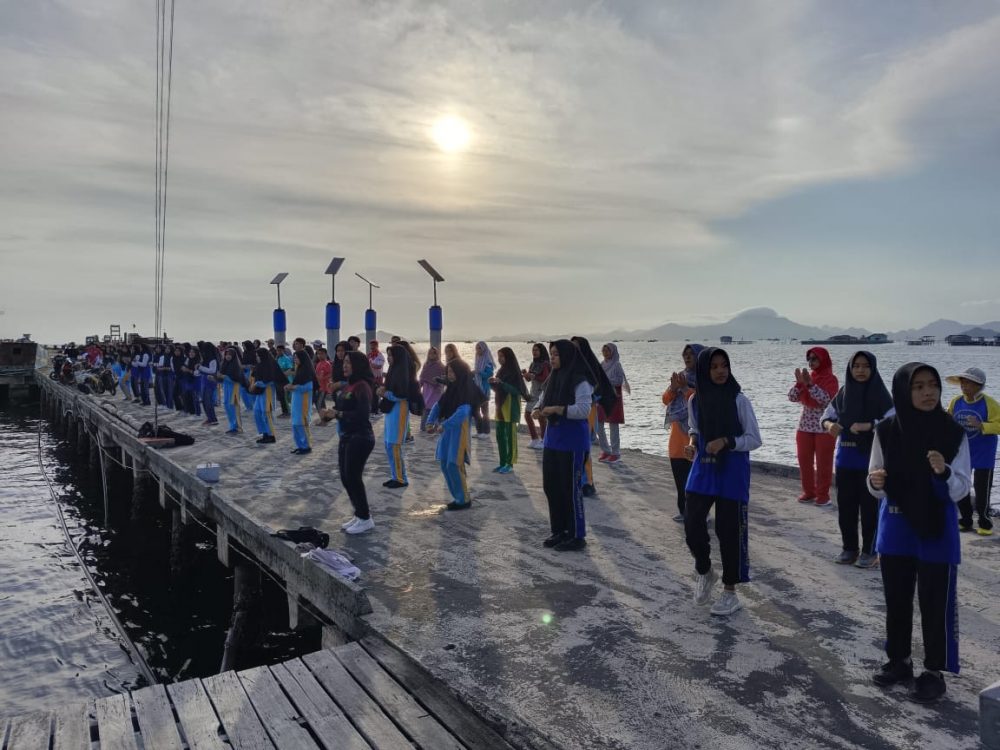 Budayakan Masyarakat Hidup Sehat, Koramil 03/Sedanai Gelar Senam Bersama