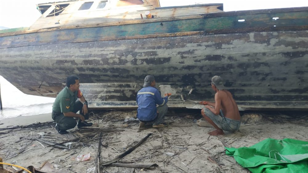Ini Yang Disampaikan Babinsa Serka Harahap Saat Komsos Bersama Salah Seorang Nelayan