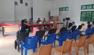Babinsa Serda Siallagan Hadiri Musdes Desa Selading, Bahas Kekosongan Jabatan RT