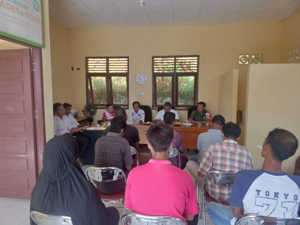 Babinsa Koptu Suwarno Hadiri Rapat Pembentukan Kepala Tukang Proyek Desa Tanjung Kumbik Utara Babinsa Koptu Suwarno Hadiri Rapat Pembentukan Kepala Tukang Proyek Desa Tanjung Kumbik Utara