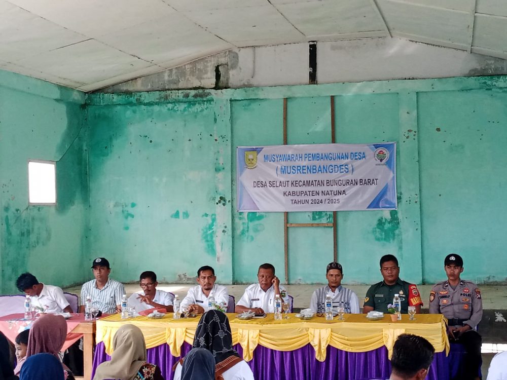 Babinsa Sertu J Pangaribuan Hadiri Rapat MusrenbangDes Selaut Tahun 2025