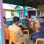 Komsos Bersama Ketua BPD Desa Pulau Tiga, Ini Saran Babinsa Serda Iwan