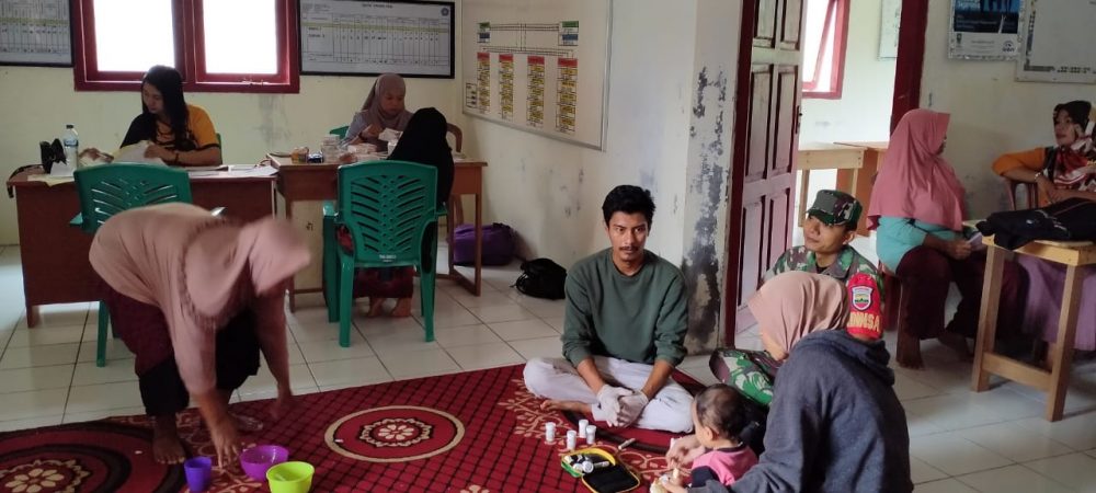 Babinsa Kopda Hendrik Kembali Lakukan Pendampingan Terhadap Kegiatan Posyandu