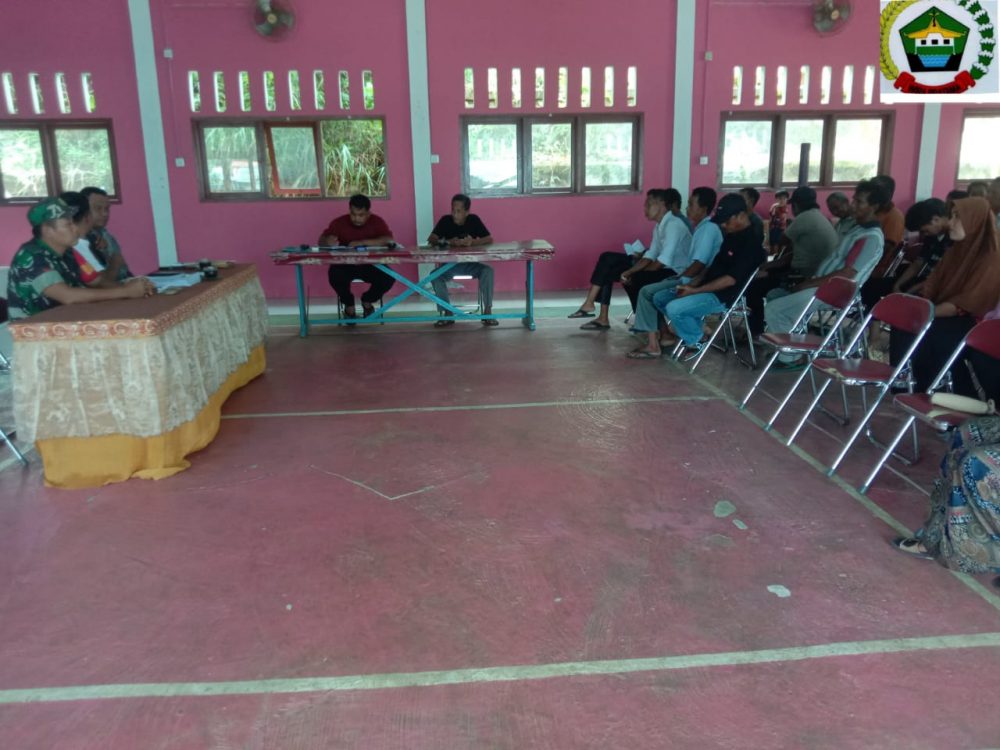 Babinsa Koptu Suwarno Hadiri Kegiatan Penyaluran BPJS Ketenagakerjaan Babinsa Koptu Suwarno Hadiri Kegiatan Penyaluran BPJS Ketenagakerjaan