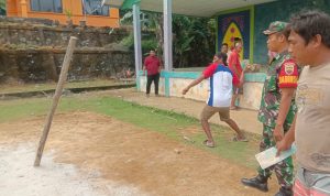 Hadiri Permainan Gasing, Babinsa Koptu Suwarno : Jaga Tradisi Ini Hadiri Permainan Gasing, Babinsa Koptu Suwarno : Jaga Tradisi Ini