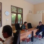 Ini Yang Disampaikan Babinsa Koramil 03/Sedanau Saat Komsos Dengan Perangkat BPD Desa Tanjung Kumbik Utara
