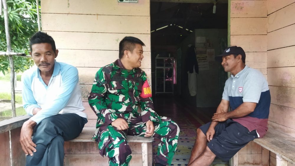 Jalin Kedekatan, Babinsa Serda Nainggolan Kembali Komsos Dengan Warga Binaan