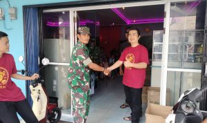 Pastikan Perayaan Imlek Aman dan Lancar, Babinsa Koramil 06/Serasan Sambangi Rumah Warga Konghucu Pastikan Perayaan Imlek Aman dan Lancar, Babinsa Koramil 06/Serasan Sambangi Rumah Warga Konghucu