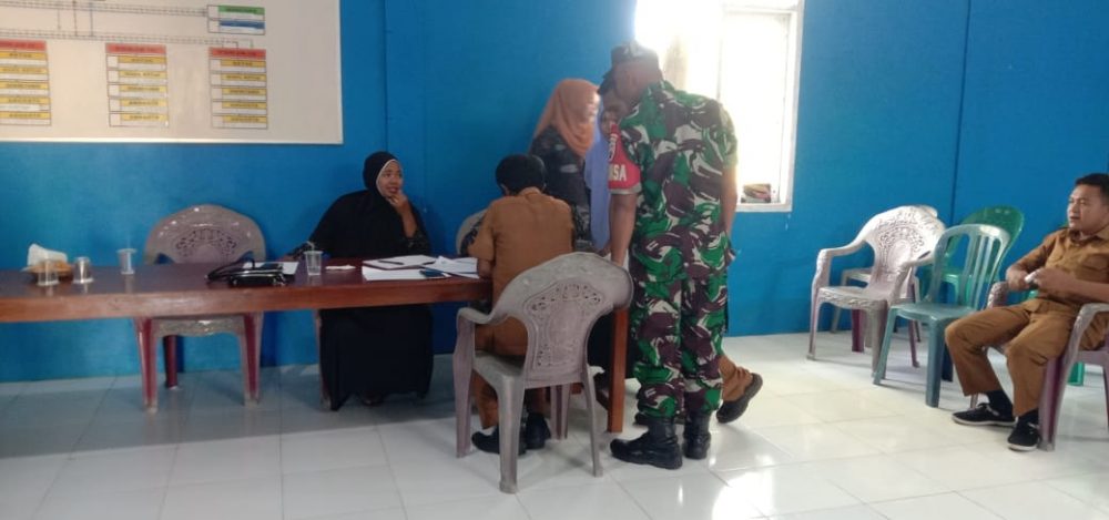 Babinsa Serka Saroji Kembali Dampingi Kegiatan Posyandu Lansia Desa Subi Besar Babinsa Serka Saroji Kembali Dampingi Kegiatan Posyandu Lansia Desa Subi Besar