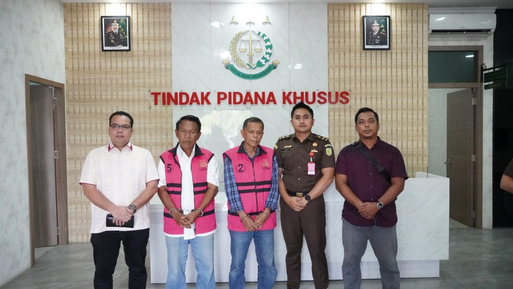 Tim Penyidik Pidsus Kejati Kepri Tetapkan 2 Tersangka Dalam Perkara Dugaan Tindak Pidana Korupsi Pembangunan Polder Pengendali Banjir Tahun 2021