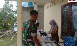 Babinsa Koptu Suwarno Dampingi Puskesmas Lakukan Pengecekan Terhadap Makanan Takjil Babinsa Koptu Suwarno Dampingi Puskesmas Lakukan Pengecekan Terhadap Makanan Takjil