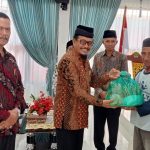 Kemenag Padang Panjang Berbagi Paket Sembako Dan Ta’jil