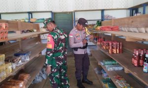 Sinergitas Babinsa Koramil 03/Sedanau Bersama Babinkamtibmas Monitoring Barang Kadaluarsa