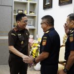 Kajati Kepri Terima Kunjungan Kerja dan Silaturahmi Jajaran DJBC Khusus Kepulauan Riau Kajati Kepri Terima Kunjungan Kerja dan Silaturahmi Jajaran DJBC Khusus Kepulauan Riau