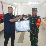 Dukung Upaya Memenuhi Kebutuhan Listrik Pulau Serasan, Plh. Danramil 06/Serasan Terima Penghargaan Dukung Upaya Memenuhi Kebutuhan Listrik Pulau Serasan, Plh. Danramil 06/Serasan Terima Penghargaan