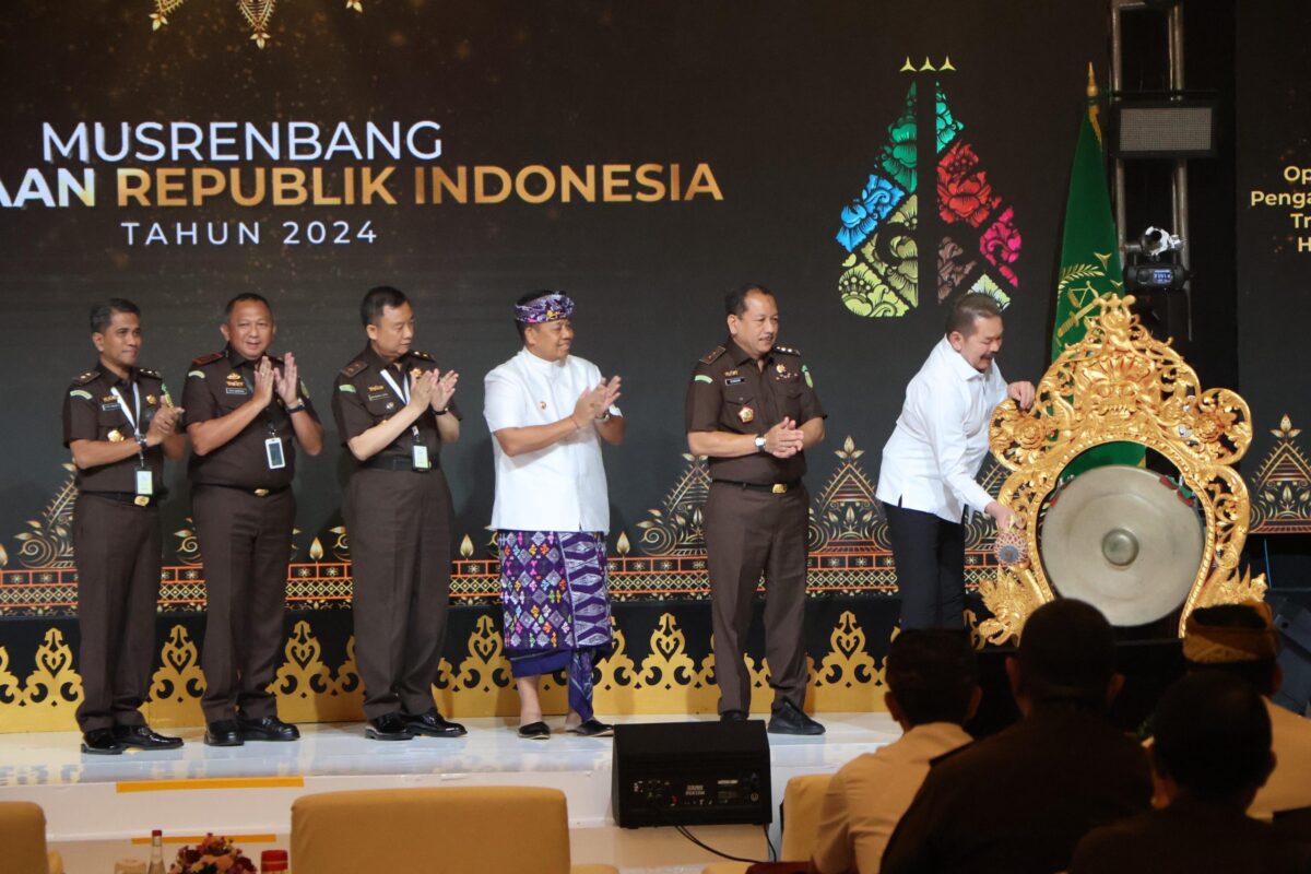 Jaksa Agung, ST Burhanuddin Buka Musrenbang Kejaksaan RI Tahun 2024 Jaksa Agung, ST Burhanuddin Buka Musrenbang Kejaksaan RI Tahun 2024