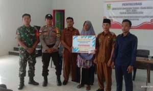 Agar Tepat Sasaran, Babinsa Koptu Suwarno Kembali Lakukan Pendampingan Penyaluran BLT DD Setumuk Agar Tepat Sasaran, Babinsa Koptu Suwarno Kembali Lakukan Pendampingan Penyaluran BLT DD Setumuk