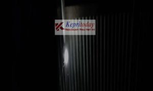 Arus PLN Seperti “Lampu Disco”, Masyarakat Kuala Maras Mengeluh Rusak Barang Elektronik