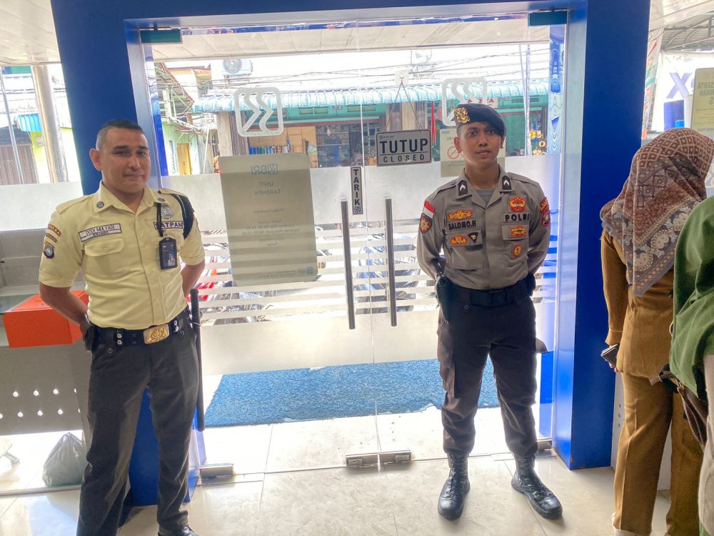 Jaga Keamanan Objek Vital Bank, Sat Samapta Polres Kepulauan Anambas Rutin Laksanakan Pengamanan