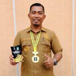 Kades Batu Belah Raih Penghargaan Medali Anubhawa Sasana Desa Dari Kementerian Hukum dan HAM RI