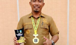 Kades Batu Belah Raih Penghargaan Medali Anubhawa Sasana Desa Dari Kementerian Hukum dan HAM RI Kades Batu Belah Raih Penghargaan Medali Anubhawa Sasana Desa Dari Kementerian Hukum dan HAM RI