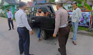 Satlantas Polres Anambas Himbau Pengguna dan Pemilik Ranmor R3 Tossa dan Mobil Pick Up Lengkapi Persyaratan Teknis dan Kelayakan Satlantas Polres Anambas Himbau Pengguna dan Pemilik Ranmor R3 Tossa dan Mobil Pick Up Lengkapi Persyaratan Teknis dan Kelayakan