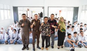 Tim JMS Beri Pengetahuan dan Pemahaman Hukum Kepada Peserta Didik Tim JMS Beri Pengetahuan dan Pemahaman Hukum Kepada Peserta Didik