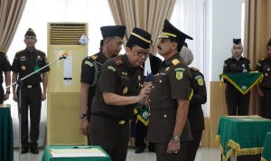 Kajati Kepri Lantik Wakajati Kepri dan Eselon III di Wilayah Kejati Kepri