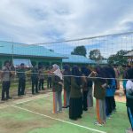 Bersama Personil Polsek, Babinsa Koramil 03/Sedanau Lakukan Seleksi Paskibra di SMAN 1 Pulau Tiga