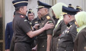 Jaksa Agung Lantik dan Mengambil Sumpah dan Serah Terima Jabatan Pejabat Baru