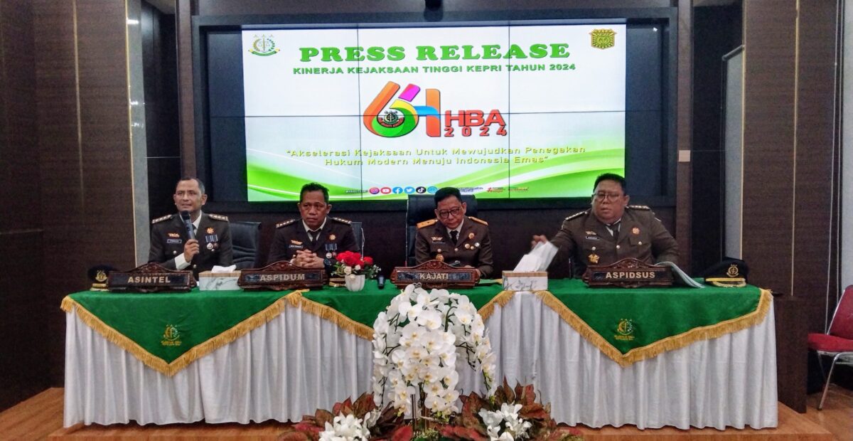Kejati Kepri Gelar Konferensi Pers Terkait Capaian Kinerja Kejati Kepri Dari Januari s/d Juli 2024