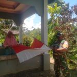 Babinsa Sertu Syaifullah Lakukan Sidak Rumah Warga Yang Tidak Pasang Bendera Babinsa Sertu Syaifullah Lakukan Sidak Rumah Warga Yang Tidak Pasang Bendera